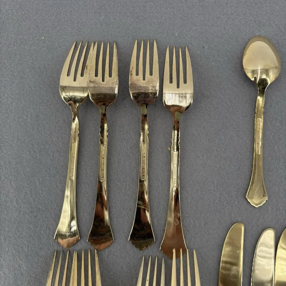 Rogers Stainless Korea Gold Plated Shell 23 Pieces Pavilion Flare Pattern VTG